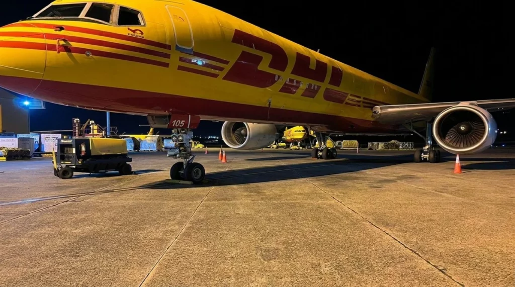 dhl avion